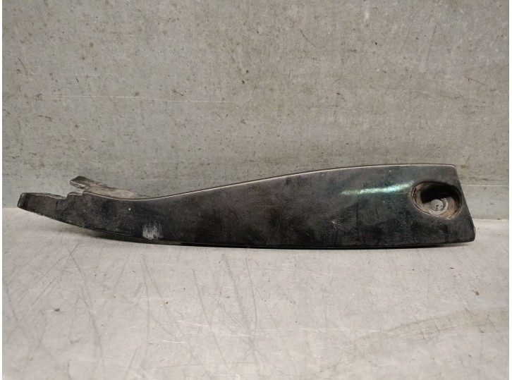 Recambio de embellecedor para derbi gpr 50cc 2005 gpr 50 - gr 1a referencia OEM IAM 00H04400981 00H04400981 