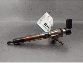 Recambio de inyector para renault grand scénic iii (jz0/1_) 1.5 dci referencia OEM IAM 166006212R 