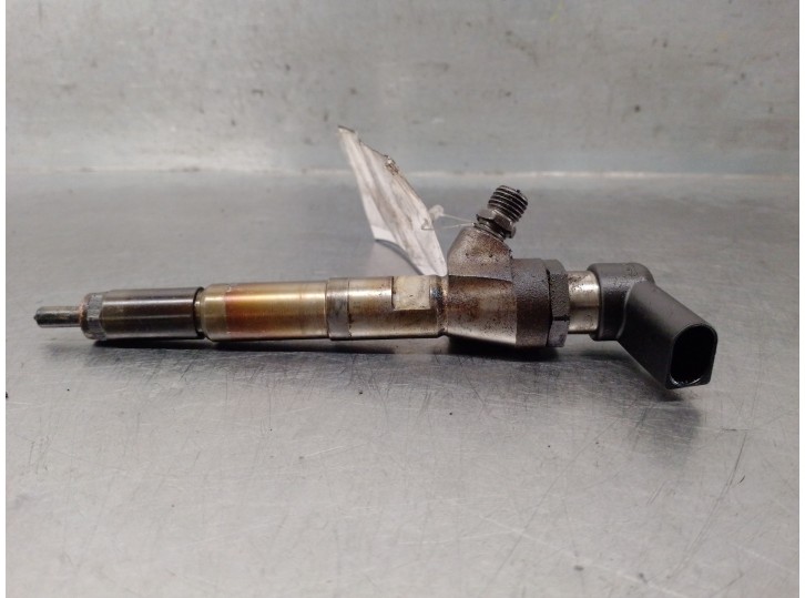 Recambio de inyector para renault grand scénic iii (jz0/1_) 1.5 dci referencia OEM IAM 166006212R 