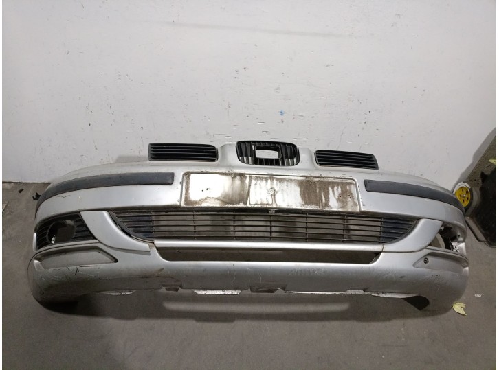 Recambio de paragolpes delantero para seat leon (1m1) 1.6 16 v referencia OEM IAM 1M0807217DJ 1M0807217DJ 