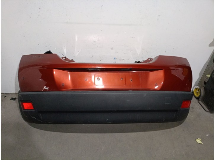 Recambio de paragolpes trasero para volvo c30 (533) 2.0 d referencia OEM IAM 39885380 39885380 