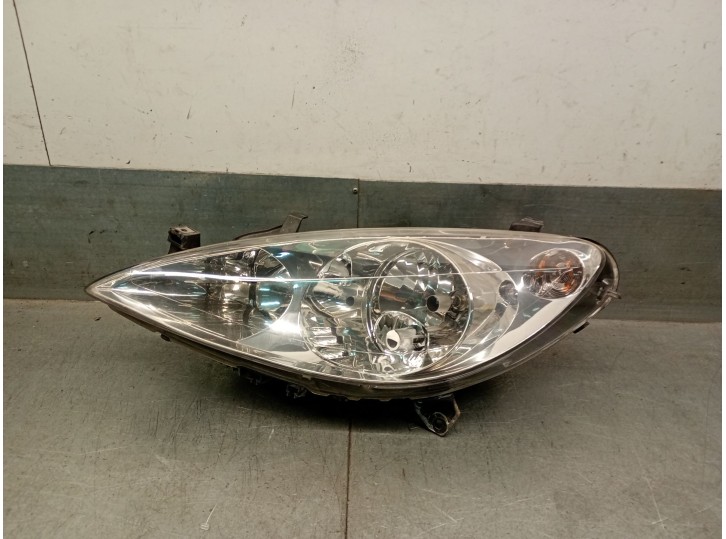 Replacement left headlight for Peugeot 307 (3A/C) 2.0 HDi 90 OEM IAM reference 9634369580 6204ZR 