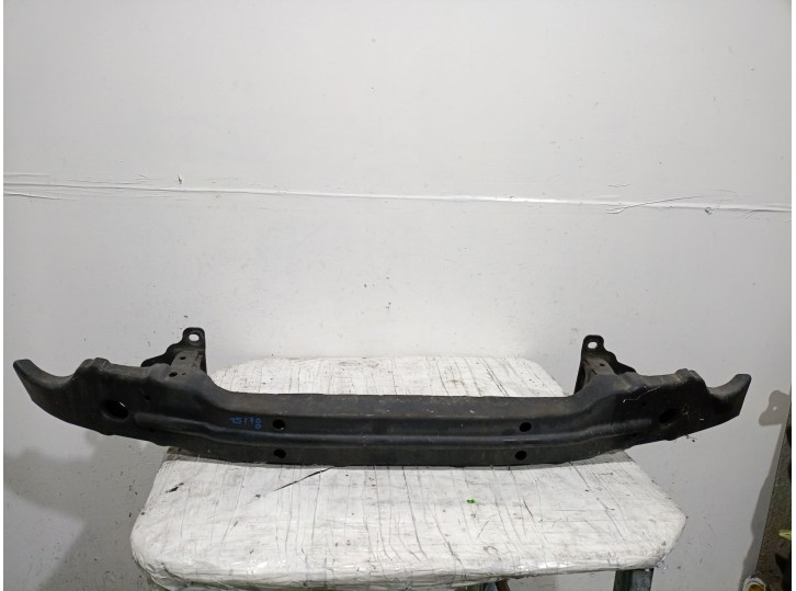 Recambio de refuerzo paragolpes delantero para ssangyong kyron 2.7 xdi 4x4 referencia OEM IAM D27DT 