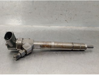 Recambio de inyector para mercedes-benz clase c (w203) c 220 cdi (203.006) referencia OEM IAM A6110700687 0445110025