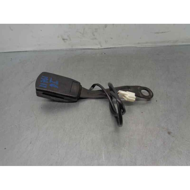 Recambio de enganche cinturon para daewoo matiz 0.8 cat referencia OEM IAM 96240882  