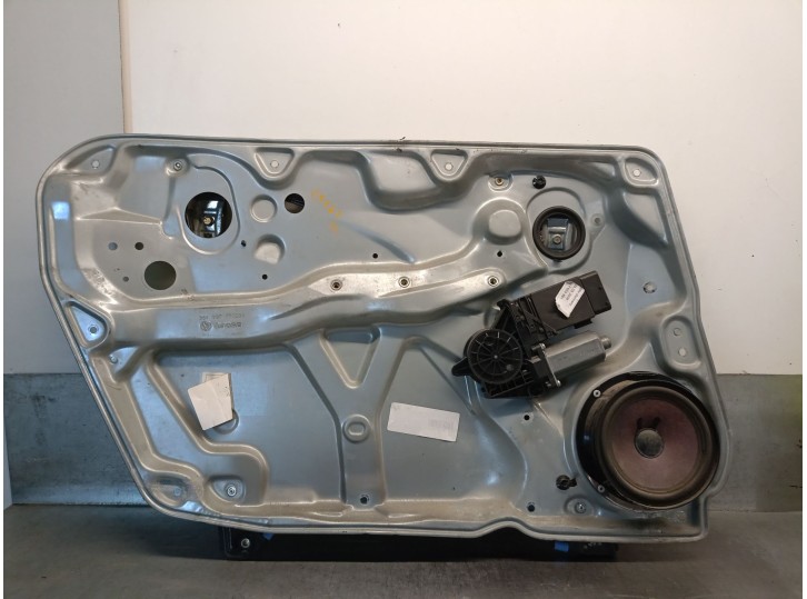 Recambio de elevalunas delantero izquierdo para skoda superb i (3u4) 2.0 tdi referencia OEM IAM 3B4837755D 3B1837461 