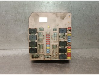 Recambio de caja reles / fusibles para renault clio iii (br0/1, cr0/1) 1.5 dci (c/br0g, c/br1g) referencia OEM IAM 674660A 