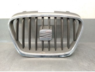 Recambio de rejilla delantera para seat altea (5p1) 1.6 tdi referencia OEM IAM 5P9853654 5P9853651 