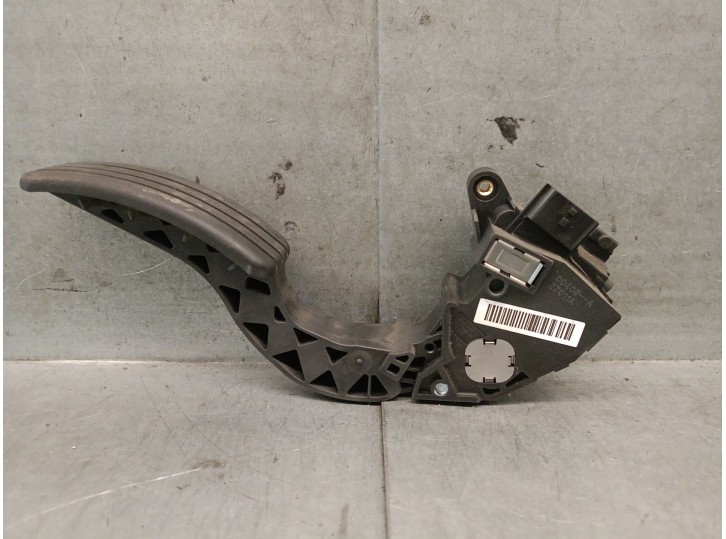 Recambio de potenciometro pedal para renault fluence z.e. referencia OEM IAM 180100024R 180100024R 