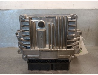 Recambio de centralita motor uce para ssangyong kyron 2.7 xdi 4x4 referencia OEM IAM A6655408432 