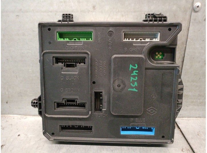 Recambio de modulo electronico para renault fluence z.e. referencia OEM IAM 284B10178R 284B10178R S180098601