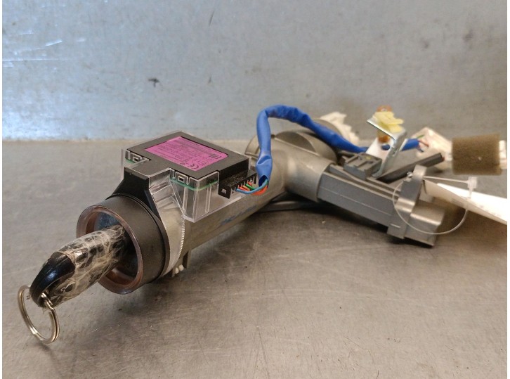 Recambio de conmutador de arranque para ssangyong kyron 2.7 xdi 4x4 referencia OEM IAM 8711009030 7100109900 