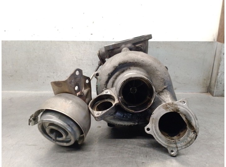 Recambio de turbocompresor para bmw x6 (e71, e72) xdrive 35 d referencia OEM IAM 53269700001 11657811404 