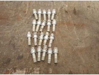 Recambio de tornillo para mercedes-benz gle coupe (c167) gle 350 de 4-matic (167.306) referencia OEM IAM A0009904518 