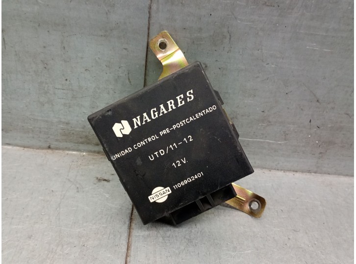 Recambio de caja precalentamiento para ford maverick (uds, uns) 2.7 td referencia OEM IAM 11069G2401 