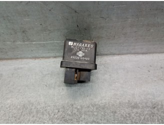 Recambio de caja precalentamiento para ford maverick (uds, uns) 2.7 td referencia OEM IAM 25230G2400 