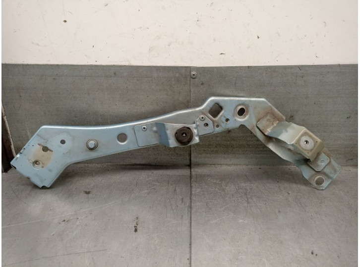 Recambio de soporte faro derecho para renault fluence z.e. referencia OEM IAM 625127235R 625127235R 