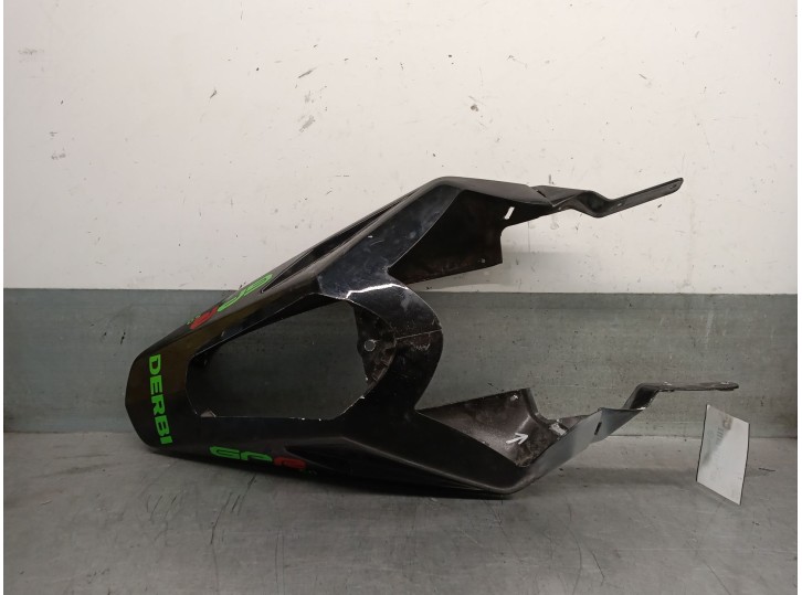 Recambio de embellecedor para derbi gpr 50cc 2005 gpr 50 - gr 1a referencia OEM IAM 00H00619161 00H00619161 