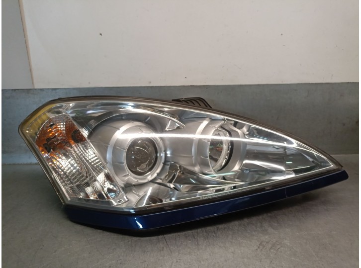 Replacement right headlight for SsangYong Kyron 2.7 XDi 4x4 OEM IAM reference 8310409102 8310409102 