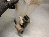 Recambio de deposito limpia para ssangyong kyron 2.7 xdi 4x4 referencia OEM IAM K7841009000 7841009001 