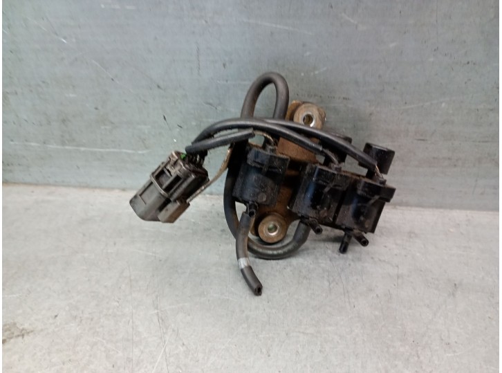 Recambio de electrovalvula vacio para ford maverick (uds, uns) 2.7 td referencia OEM IAM 1952859 1952859 