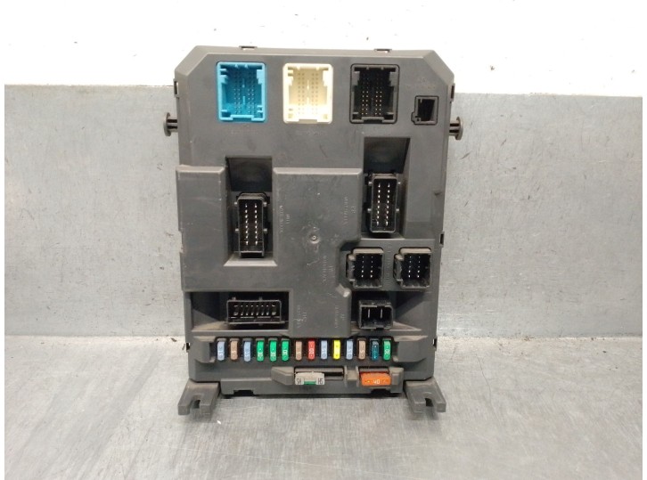 Recambio de caja reles / fusibles para citroën c3 ii (sc_) 1.6 bluehdi 100 referencia OEM IAM 9666952080 