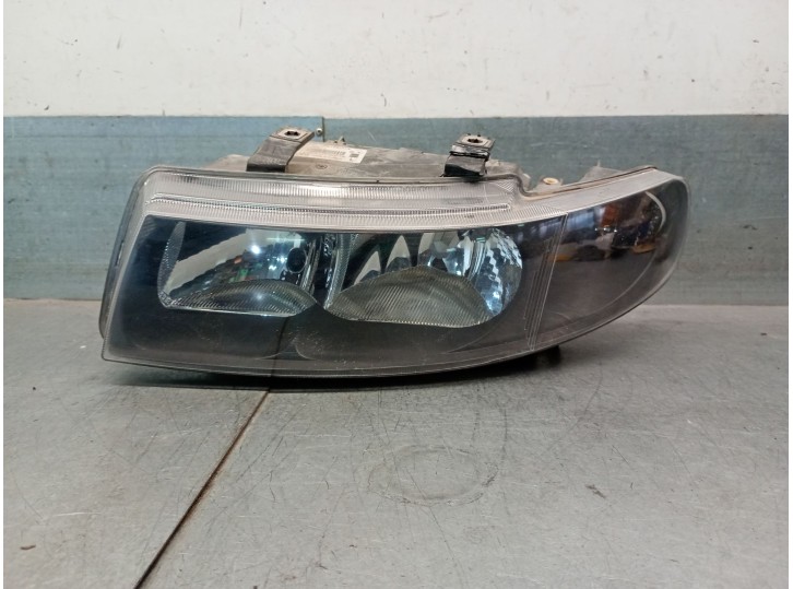 Recambio de faro izquierdo para seat leon (1m1) 1.9 tdi referencia OEM IAM 1M1941015 1M1941015 