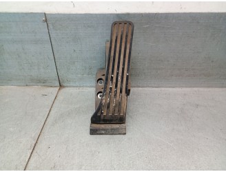 Recambio de potenciometro pedal para mercedes-benz clase c t-model (s204) c 220 cdi (204.208) referencia OEM IAM A2043000004 A20