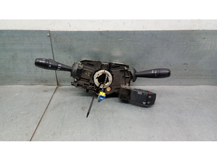 Recambio de mando luces para dacia dokker furgoneta/monovolumen 1.5 dci 75 / blue dci 75 (fejw, feah) referencia OEM IAM 2554083