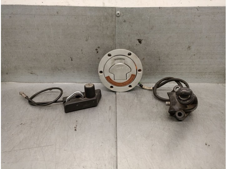 Replacement ignition switch for BMW R 850 C/R 1200 C/CL OEM IAM reference 51252313183 16117685458 