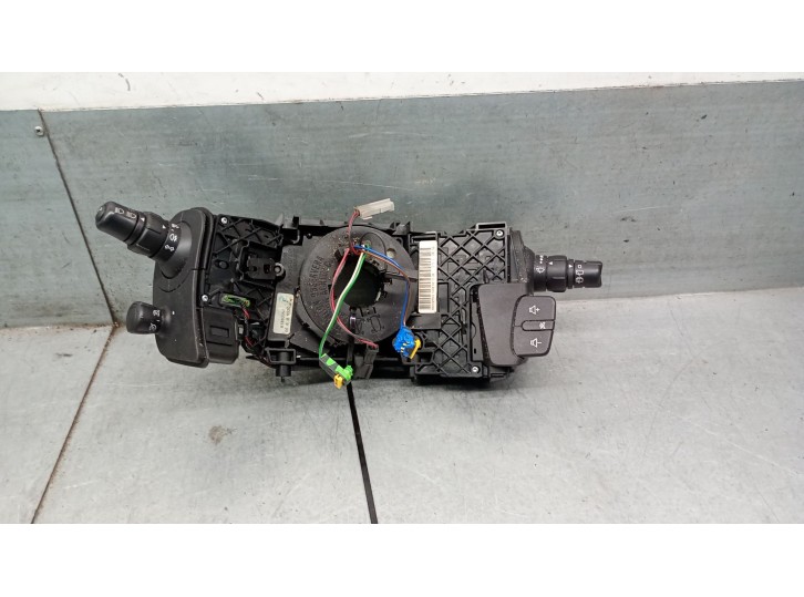 Recambio de mando luces para renault grand scénic ii (jm0/1_) 1.6 referencia OEM IAM 7701060399 7701060399 