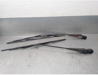 Recambio de brazo limpia delantero derecho para iveco daily ii caja/chasis 49-10 (13050211, 13050231, 13050304, 13050311, 130503