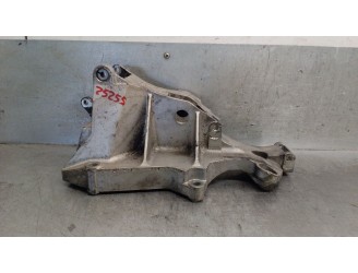 Recambio de soporte alternador para skoda superb i (3u4) 2.0 tdi referencia OEM IAM 038903143AE 038903139AE 