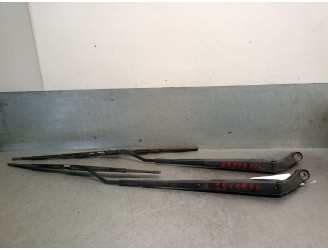 Recambio de brazo limpia delantero derecho para toyota corolla (_e12_) 1.4 vvt-i (zze120_) referencia OEM IAM 8521102110B 852110