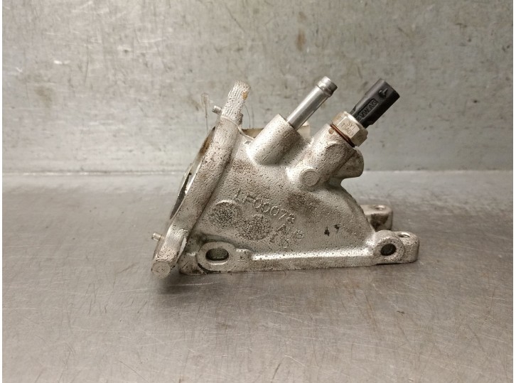 Recambio de tubo para volkswagen caddy furgón/kombi 2.0 tdi referencia OEM IAM 04L128637A 04L128637A 