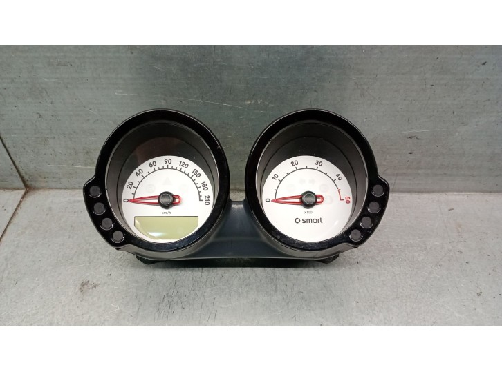 Recambio de cuadro instrumentos para smart forfour (454) 1.5 cdi (454.001) referencia OEM IAM A4545403311 A4545403311CT42 