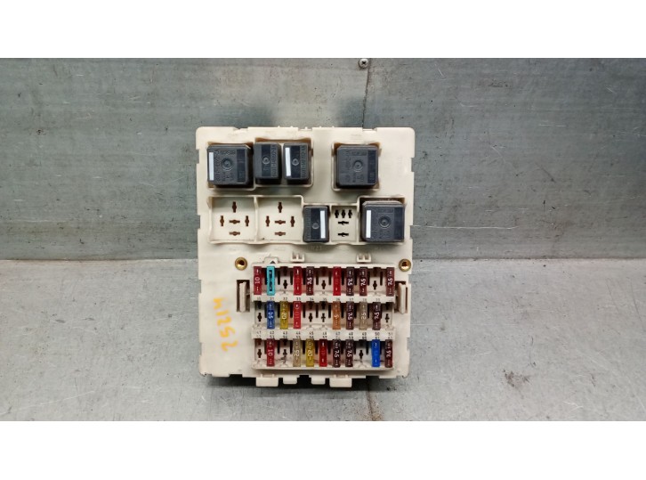 Recambio de caja reles / fusibles para ford tourneo connect 1.8 tdci referencia OEM IAM 2T1T14A073BD 