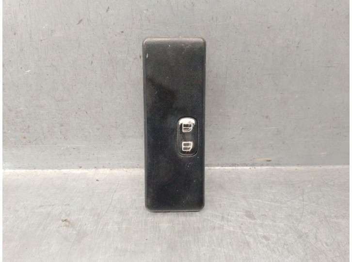 Recambio de mando elevalunas delantero derecho para mercedes-benz vito autobús (w638) 112 cdi 2.2 (638.194) referencia OEM IAM A