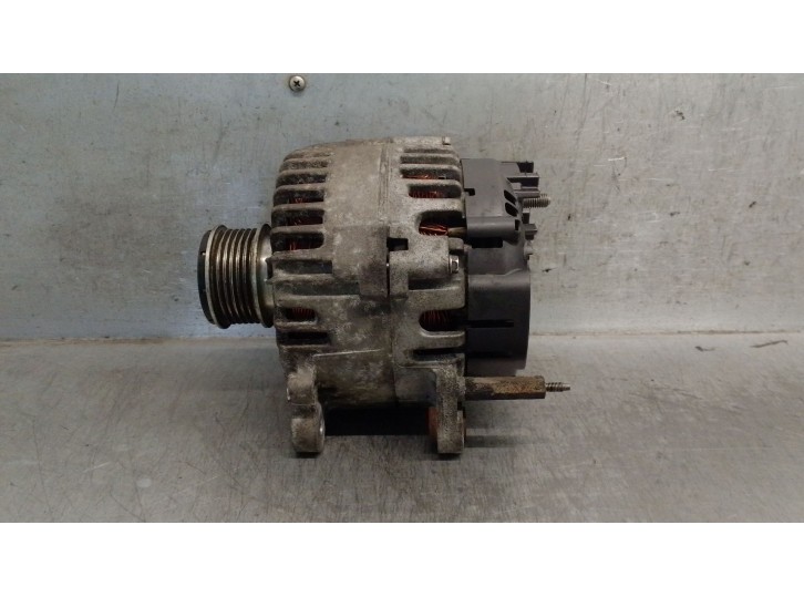 Recambio de alternador para seat toledo iii (5p2) 2.0 tdi 16v referencia OEM IAM 06F903023C 06F903023F 