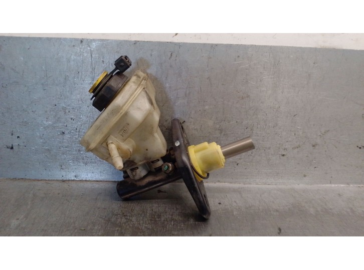 Recambio de bomba freno para ford ka (rb_) 1.3 i referencia OEM IAM 1028404 1028404 