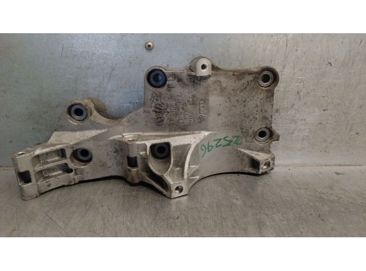 Recambio de soporte alternador para seat toledo iii (5p2) 2.0 tdi 16v referencia OEM IAM 03G903143A 03G903139F 