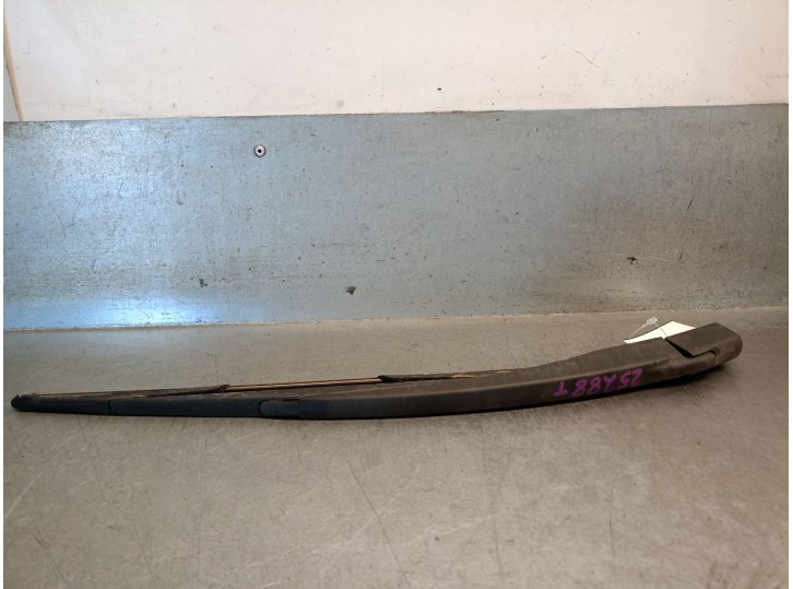 Replacement rear wiper arm for Dacia Sandero (BS_) 1.5 dCi OEM IAM reference 7700841699 7701042368 