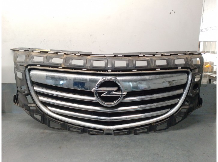 Recambio de rejilla delantera para opel insignia a (g09) 2.0 cdti (68) referencia OEM IAM 13238417 1320377 