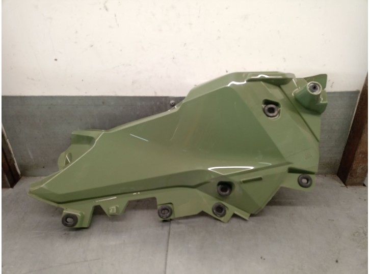 Recambio de embellecedor para honda nc nc 750 x dct (rh09) referencia OEM IAM 83521MKWDB00 83521MKWDB00 