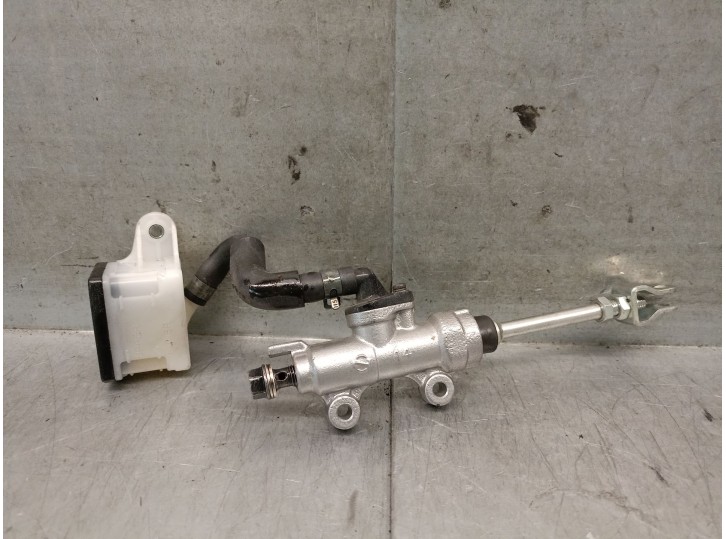 Recambio de bomba freno para honda nc nc 750 x dct (rh09) referencia OEM IAM 43510MKWD01 43510MKWD01 
