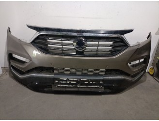 Replacement front bumper for SsangYong Rexton (Y400, Y450) 2.2 XDi 4-wheel drive (POE) OEM IAM reference 672960 