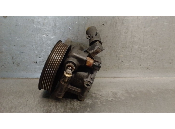 Recambio de bomba servodireccion para ford focus i sedán (dfw) 1.6 16v referencia OEM IAM 1358540 1358540 