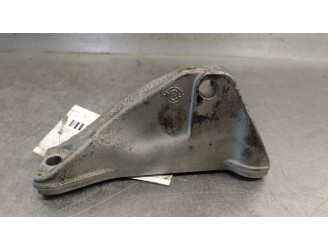 Recambio de soporte bomba inyeccion para bmw 1 (e81) 116 d referencia OEM IAM 13517804376 13517804376 