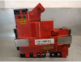 Recambio de caja reles / fusibles para bmw 5 touring (f11) 535 d referencia OEM IAM V49240490