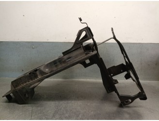 Recambio de soporte faro derecho para bmw 5 touring (f11) 535 d referencia OEM IAM 51647200794 51647200794 